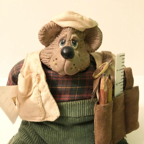 Vintage Russ Kathleen Kelly  Critter Factory Carpenter and Knitting Grandma Bear - Picture 13 of 16